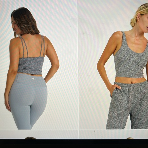 Vuori - Halo Performance Top - Picture 3 of 3